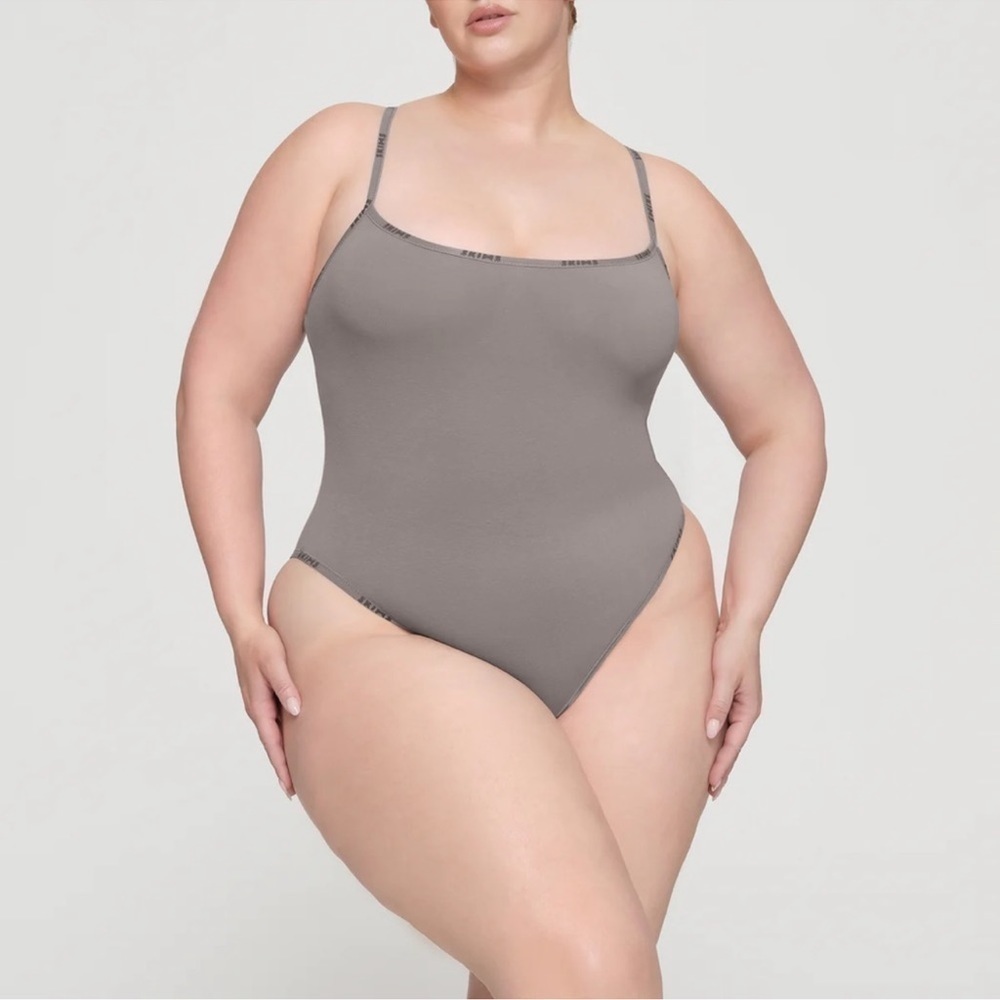SKIMS (C4) COTTON LOGO BODYSUIT SMOKE 3X NWT